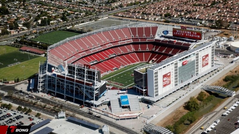 Các sân vận động tại New York đang niêm yết vé đỗ xe chính thức $300 một lượt